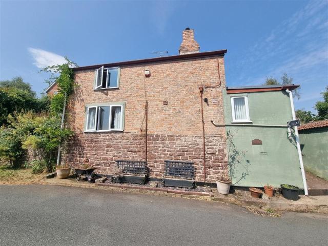 Room for rent in Bromsberrow Heath, Gloucestershire