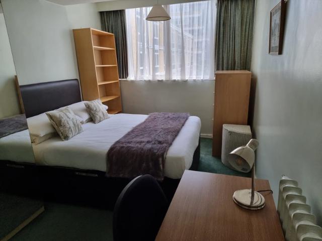 Room for rent in Pimlico, Greater London