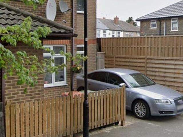Room for rent in Silvertown, Greater London