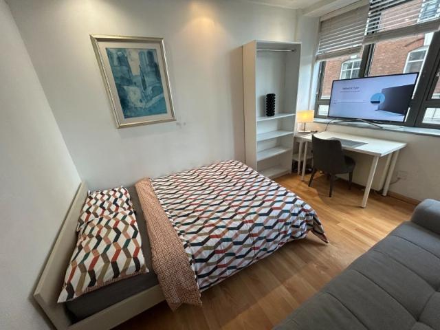 Room for rent in Finsbury, Greater London