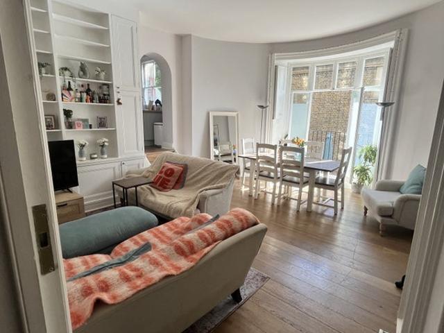 Room for rent in Clapham, Greater London