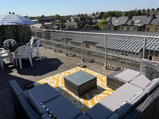 Room for rent in Clapham, Greater London