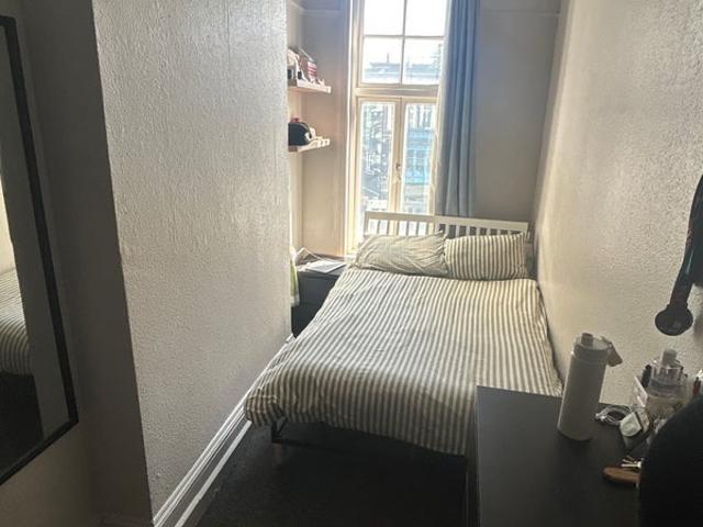 Room for rent in Clapham, Greater London