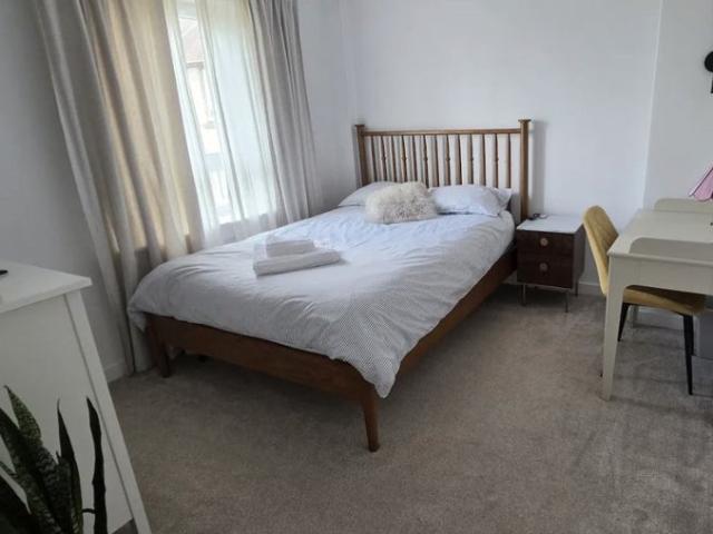 Room for rent in Clermiston, Scotland