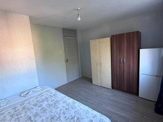 Room for rent in Canning Town, Greater London