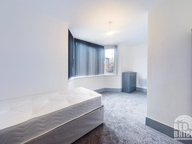 Room for rent in New Bilton
