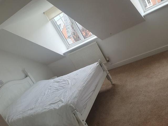 Room for rent in Morristown, Penarth
