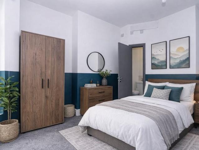 Room for rent in Calderstones
