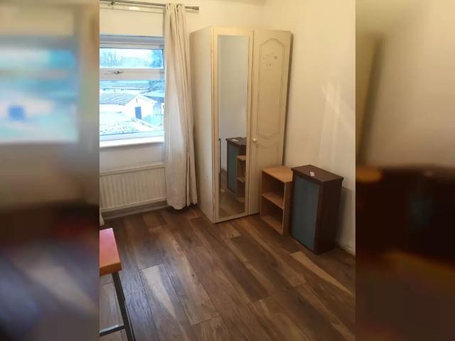 Room for rent in Greater London