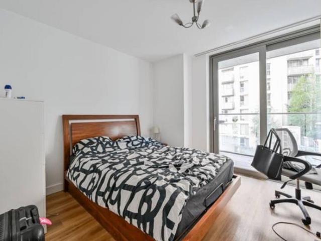 Room for rent in London Borough of Lewisham, Ladywell