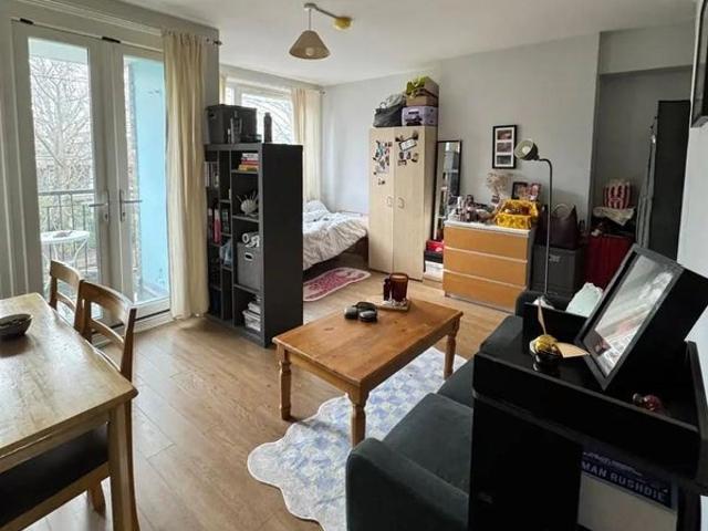 Room for rent in London Borough of Wandsworth, Greater London