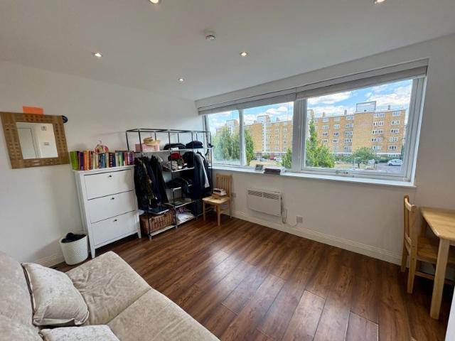 Room for rent in London Borough of Wandsworth, Greater London