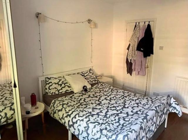 Room for rent in South Lambeth, Greater London