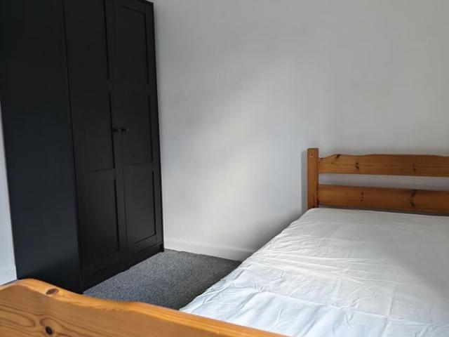 Room for rent in Knowle West, Feckenham