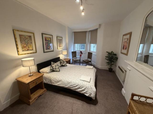 Room for rent in South Kensington, Greater London