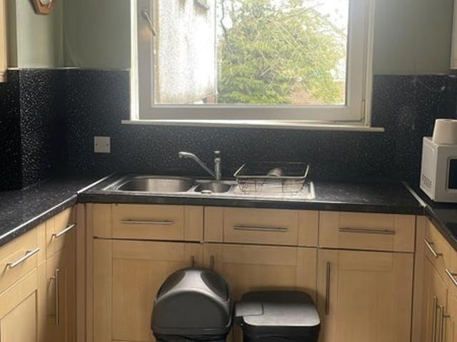 Room for rent in East Craigs, Scotland