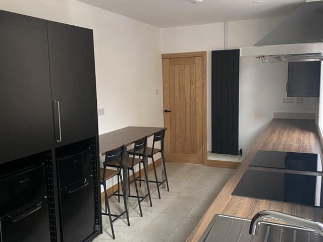 Room for rent in New Bilton