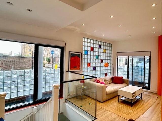 Room for rent in Clapham, Greater London
