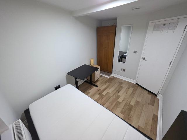 Room for rent in Glyndon, Plumstead