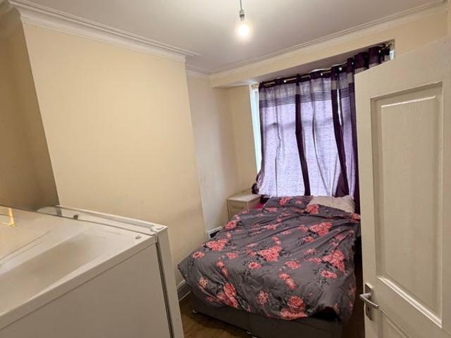 Room for rent in Moss Side, Georgia