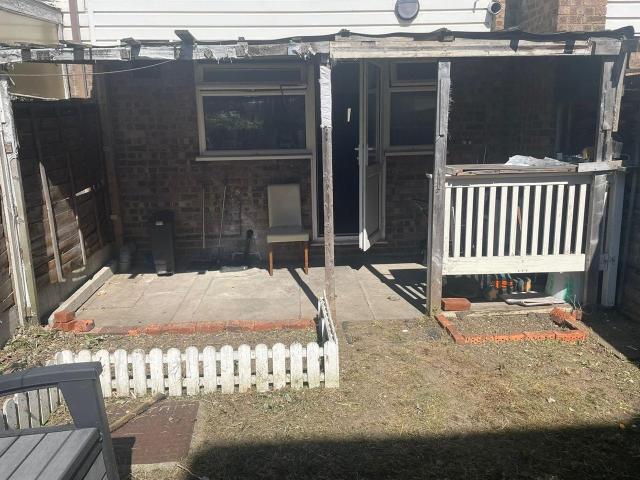 Room for rent in Custom House, Greater London
