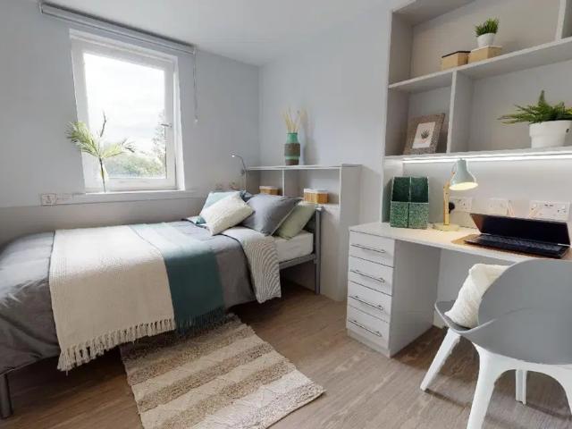 Flat for rent in Woodhouse, West Yorkshire