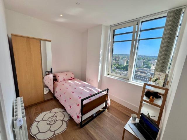 Room for rent in Glyndon, Greater London