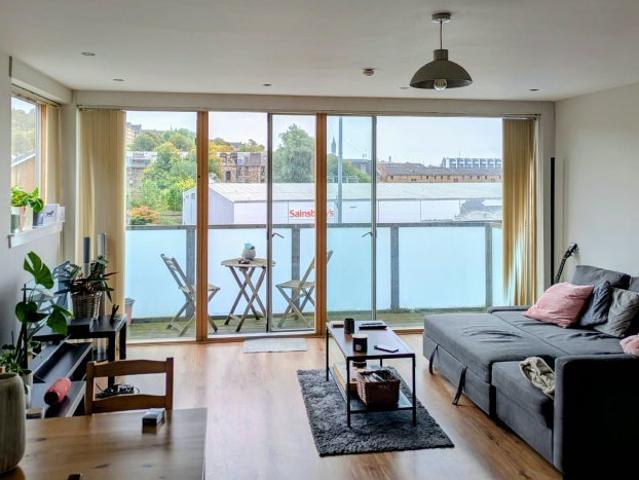 Room for rent in Thornwood, Glasgow