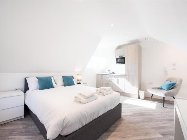 Room for rent in Navestock Side, Essex
