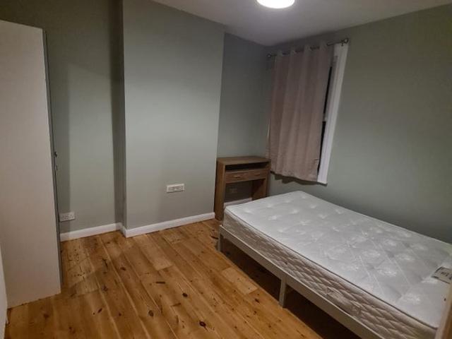 Room for rent in London Borough of Croydon, Greater London