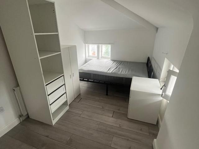 Room for rent in London Borough of Bromley, Greater London