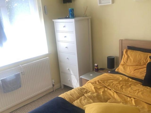 Room for rent in Sunningdale