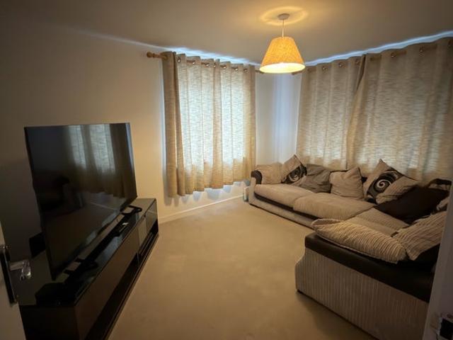 Room for rent in Niddrie, City of Edinburgh
