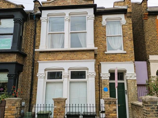 Flat for rent in Homerton, Greater London