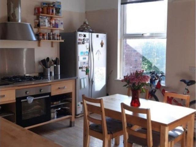 Room for rent in Kirkstall, Leeds