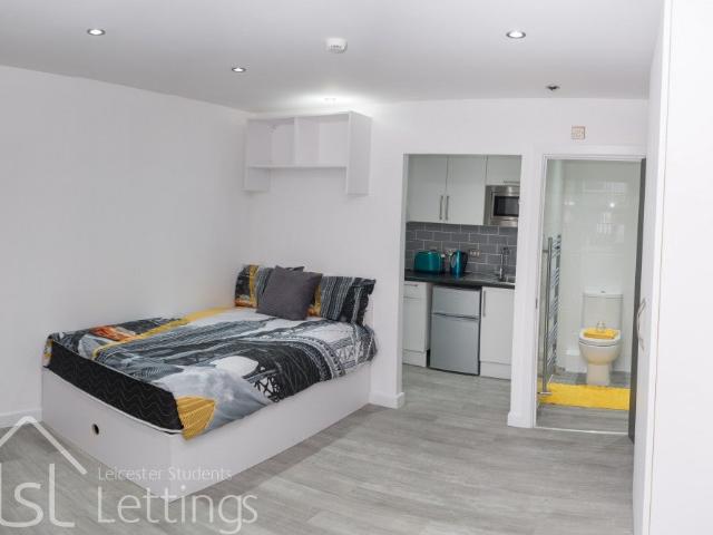 Room for rent in Highfields, Old Wharf