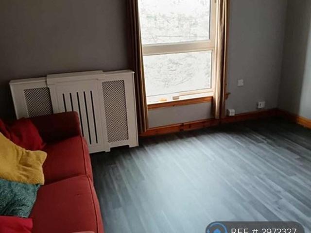 Room for rent in Gowrie Park, Scotland