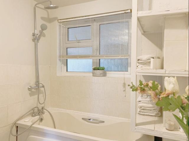 Room for rent in London Borough of Hounslow, Greater London