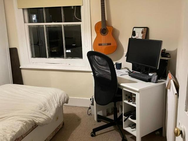 Room for rent in Brook Green, Greater London
