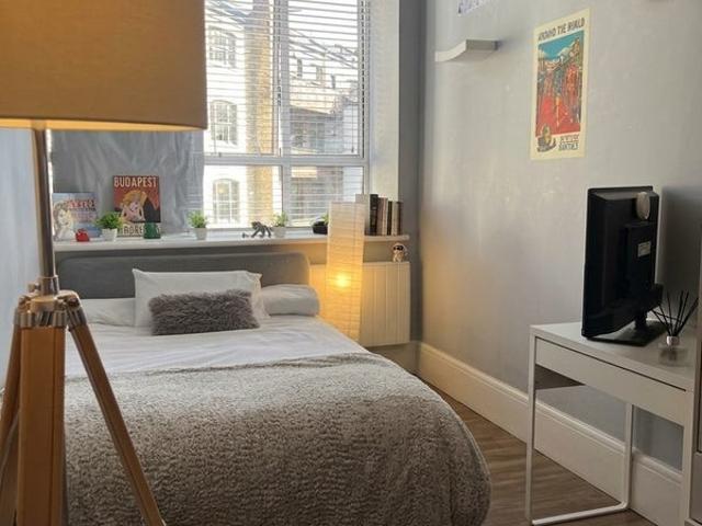 Room for rent in Finsbury, Greater London