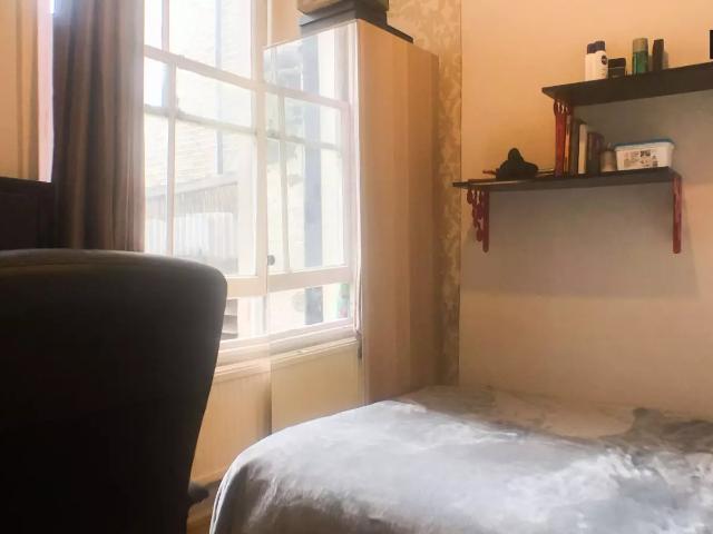 Room for rent in Vauxhall, Greater London