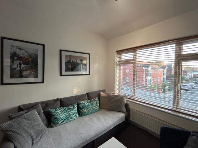 Room for rent in Allerton, Calderstones