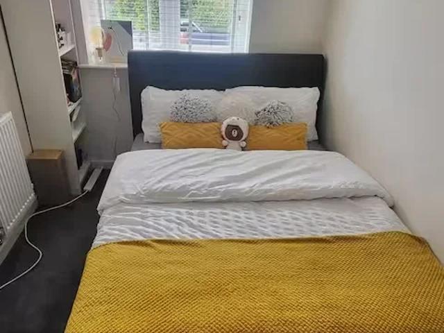 Room for rent in Werneth, Pendock