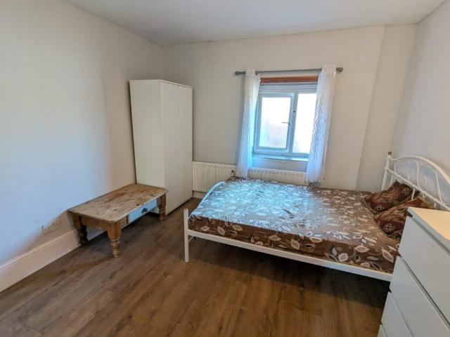 Room for rent in Willesden Green, Greater London
