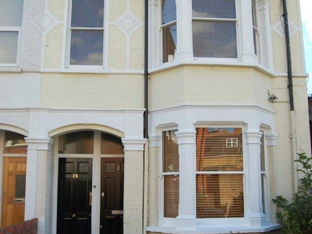 Room for rent in Earlsfield, Greater London