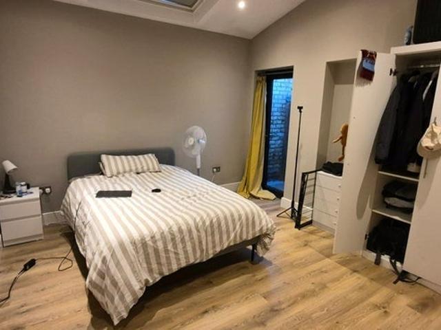Room for rent in Wimbledon Park, Greater London
