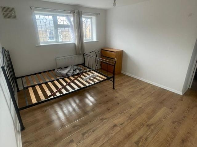 Room for rent in Maryland, Greater London