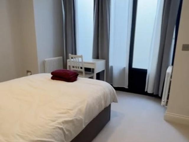 Room for rent in Earlsfield, Greater London