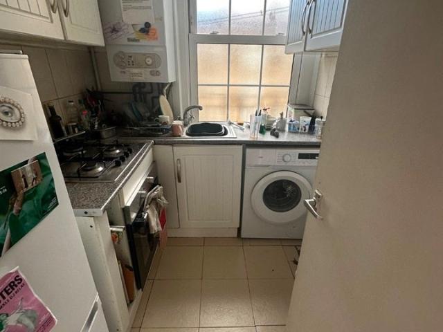 Room for rent in Browning Estate, Greater London
