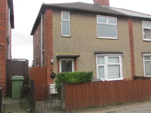 Room for rent in Burrow's Bush, Wellingborough